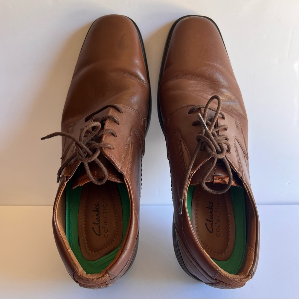 Clarks Men's Tan Leather Oxfords.Size 10.5